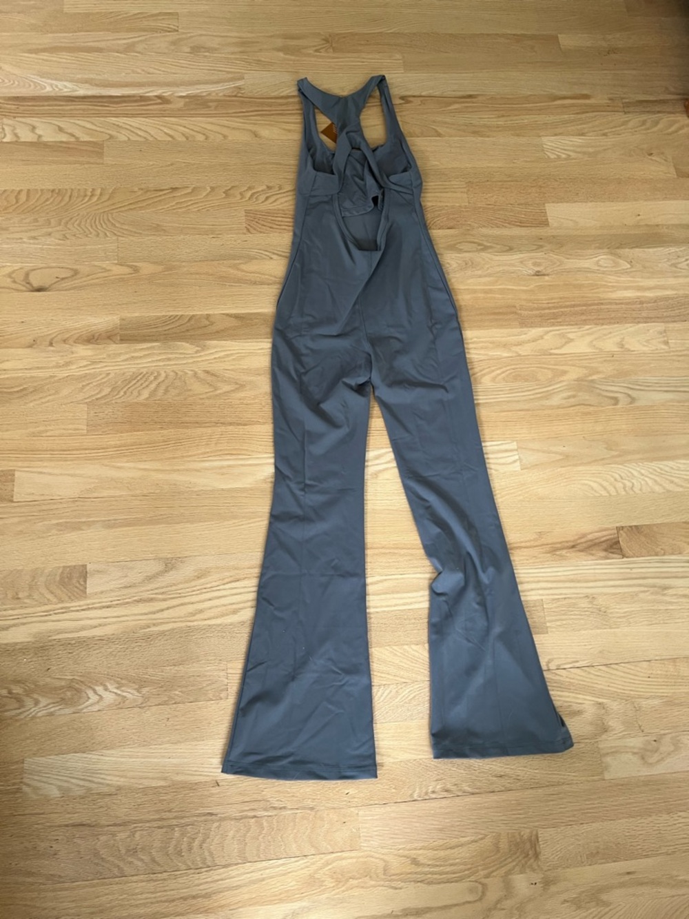 ReoRia Gray Racerback Flared Jumpsuit - Picture 5 of 5